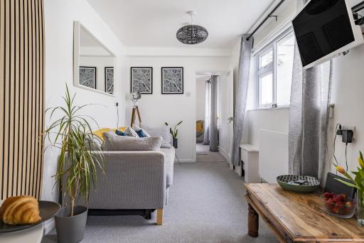 Waters Edge Holiday Home in Hayle, West Cornwall - Housity