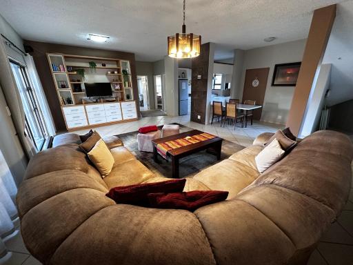 Astra Self-Catering Apartments - Housity