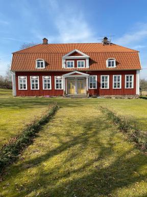 Ullenehus - Housity