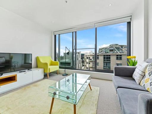 Stylish Apartment in the Heart of the City - Housity