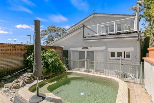 Resort Living Coogee - Housity