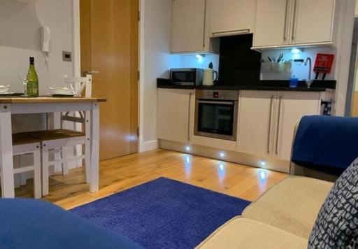 Apartment 2, 11 The Beach - Ground floor beachfront apartment - Ocholo Villas - Housity