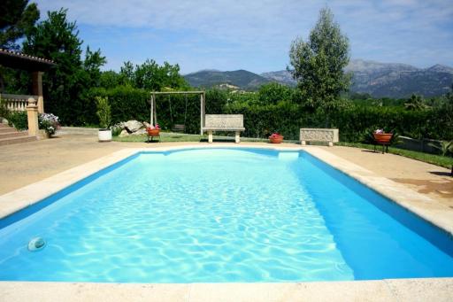 Finca con piscina es Blanquer - Housity