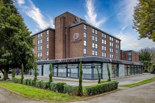 DoubleTree by Hilton London Ealing - Housity