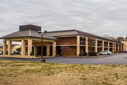 Quality Inn Kinston Hwy 70 - Housity