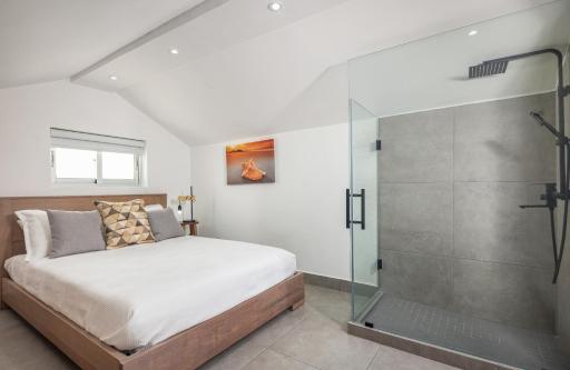 Beachfront · Private Beach Kite Beach Penthouse - Housity