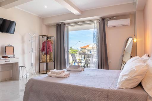 Levanda Luxury Studios Apartments - Housity