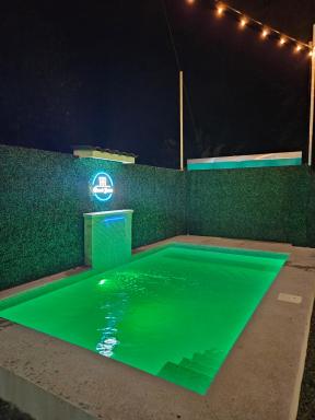 Ocean's Breeze Apartment and Rooms - Housity