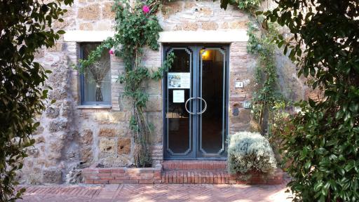 Hotel Scilla - Housity