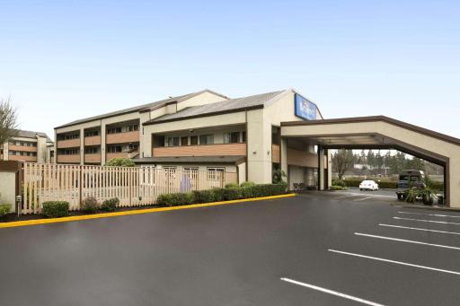 Baymont by Wyndham Seattle/Kirkland WA - Housity