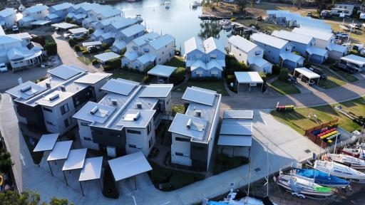 Captain's Cove All Accessible Luxury Apartment with Free Netflix - Housity