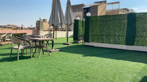 Pyramid inn - Housity
