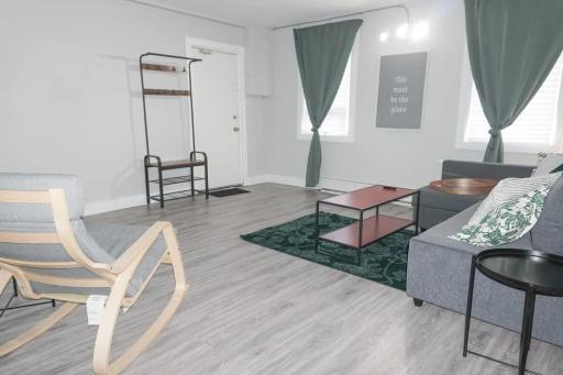 NEW Renovated Cozy 2 Br in Uptown Saint John Location Coffee - Housity