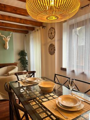 Luxury House Valencia D'Aneu - Housity