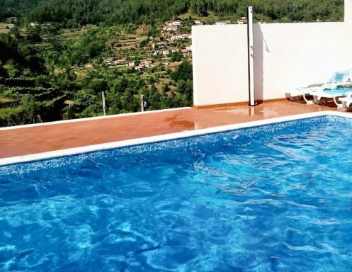 Charming Villa in Vila Seca with Private Pool - Housity