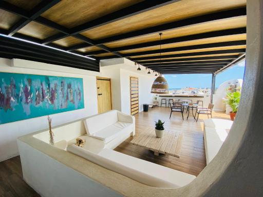 Ocean Breeze Studios - Hizvo