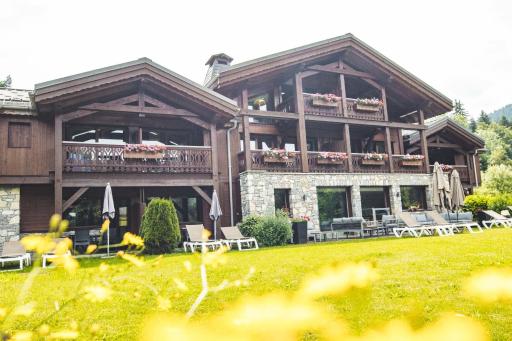 Les Chalets d'Adelphine & SPA - Housity