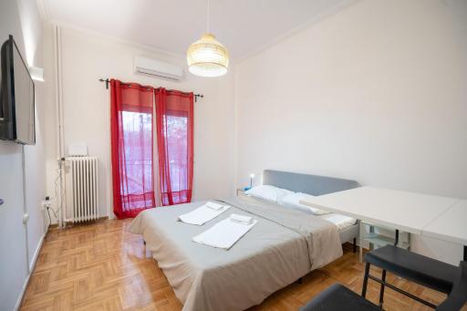 Panormou metro station 1 bedroom 2 persons flat - Housity