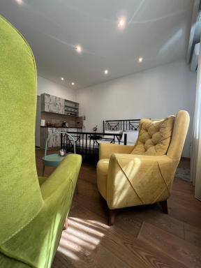 Tri apartmana u centru grada - Housity