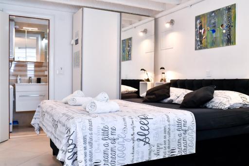 Val Apartments - Housity