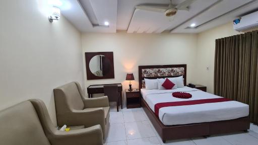 Hotel Executive Lodges - Housity