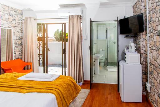 Matangwaneng Guest House - Housity