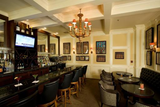 Hotel Majestic - Housity