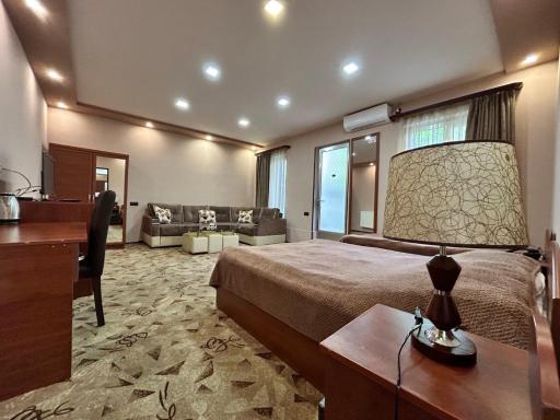 Areg Boutique hotel - Housity