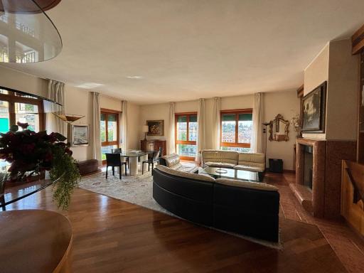 VeronaJourneys Emilei - Housity