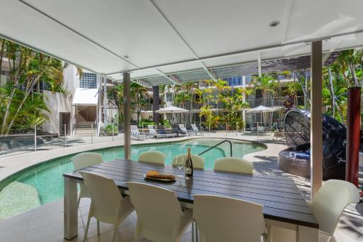 Noosa Tropicana - Housity