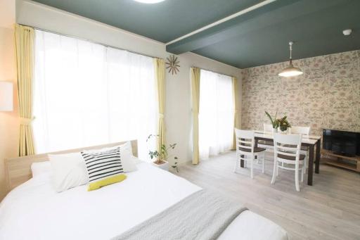 bHOTEL La-Shante - 5 mins walk to the PeacePark & Up to 4 ppl - Housity