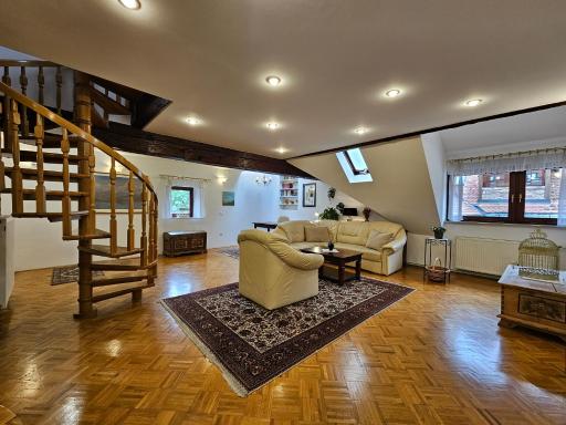 Apartment Nina with private terrace Tour As Ljubljana - Housity