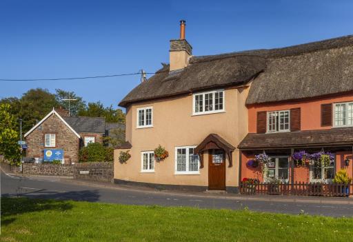 Crown Cottage Exford - Housity