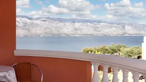 Cozy apartment in Ražanac 34 m² with sea and mountain view - Housity