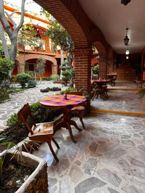 Hotel Posada Los Arcos - Housity