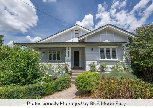 Bindi Cottage, Spacious & Unique, Opposite Pool - Housity