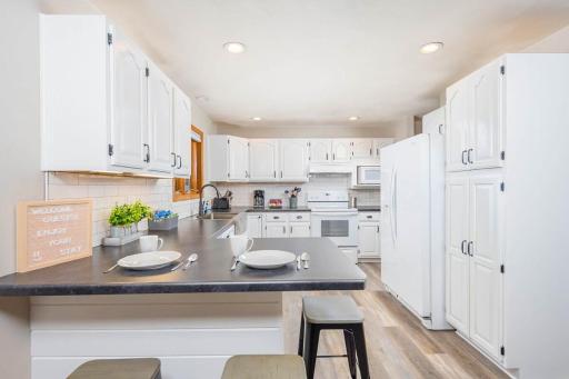 Easy Easton Living - 3 Br - Housity