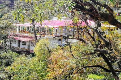 The Perfect Hideout - Housity