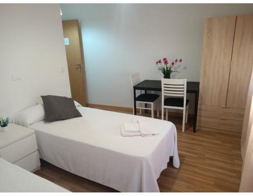 Pilgrim Rooms - Housity