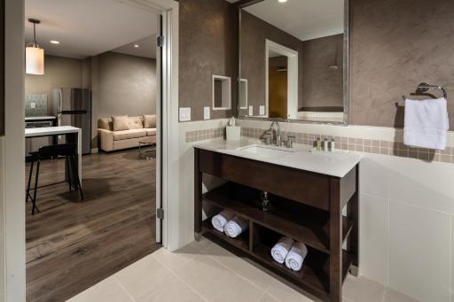 Hotel Aventura - Housity