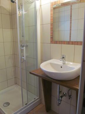 Apartment Sever - Housity