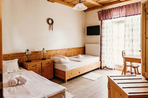 Kakukk Vendéglő Panzió - Housity