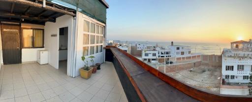 Bravo Surf Camp - Housity