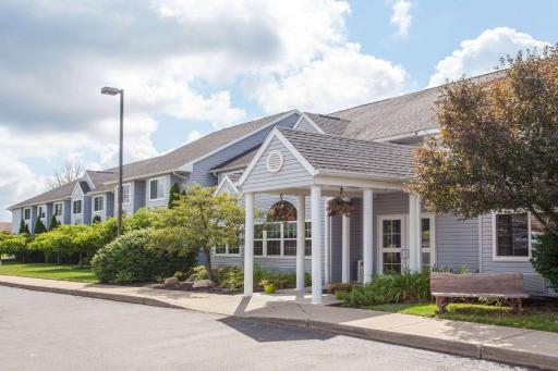 Microtel Inn & Suites Springville - Housity