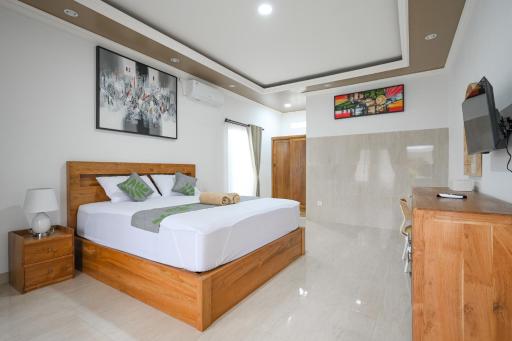 Karma Guest House RedPartner - Housity