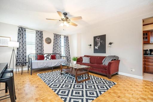 Heart Downtown! Great Location! PT3C - Housity