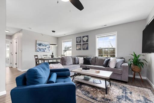 Long-Term Stays LUXE Spacious 3BR Downtown Fay Unit C - Housity
