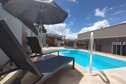 Linda Casa em São Roque com Piscina - Housity