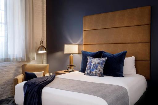 Hotel at Old Town - Housity