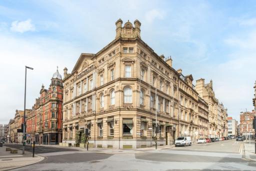The Sir Thomas Hotel - Housity